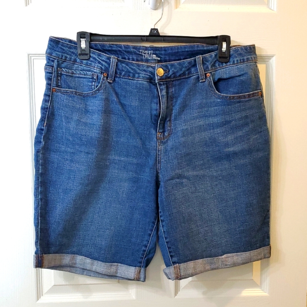 Time N Tru Women's Blue Denim Shorts Size 20